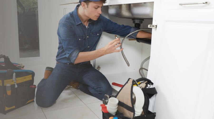 Expert burst pipe repair services in Lindsay, CA